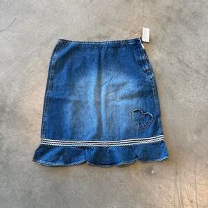 Juniors Y2K Toast Women's Denim pleated Heart Skirt